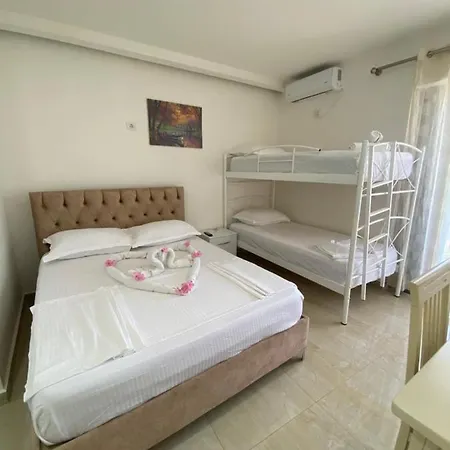 Mateo Apartman Ksamil
