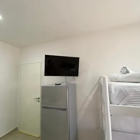 Mateo Apartman Ksamil
